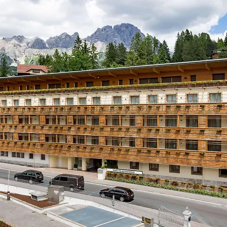 Radisson Residences Savoia Palace 4* Cortina d'Ampezzo