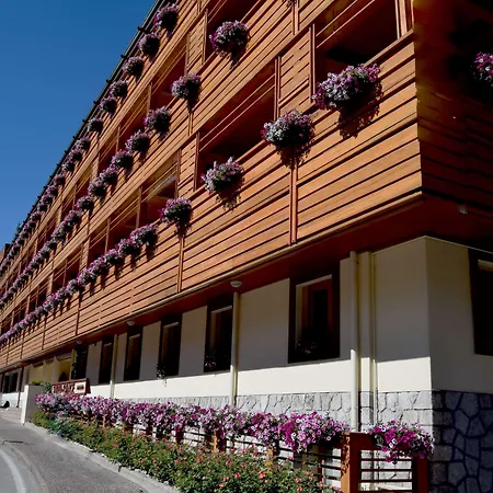 アパートホテル Radisson Residences Savoia Palace 4*