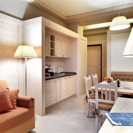 Radisson Residences Savoia Palace 公寓式酒店 4*